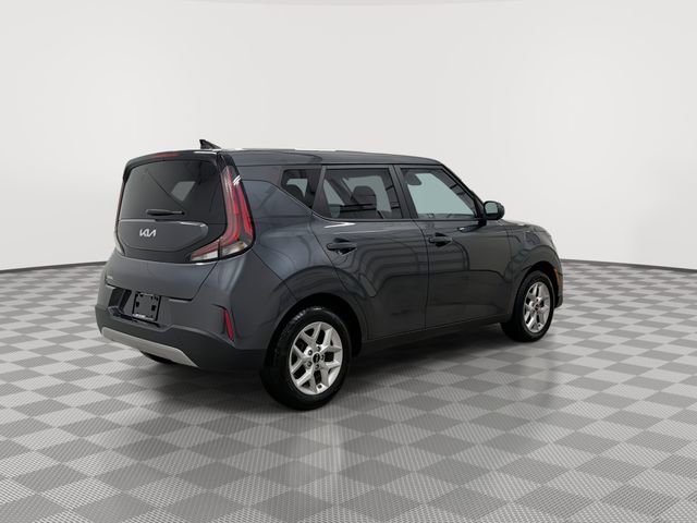 Used 2024 Kia Soul LX w/ Option Group 015 FWD image 10