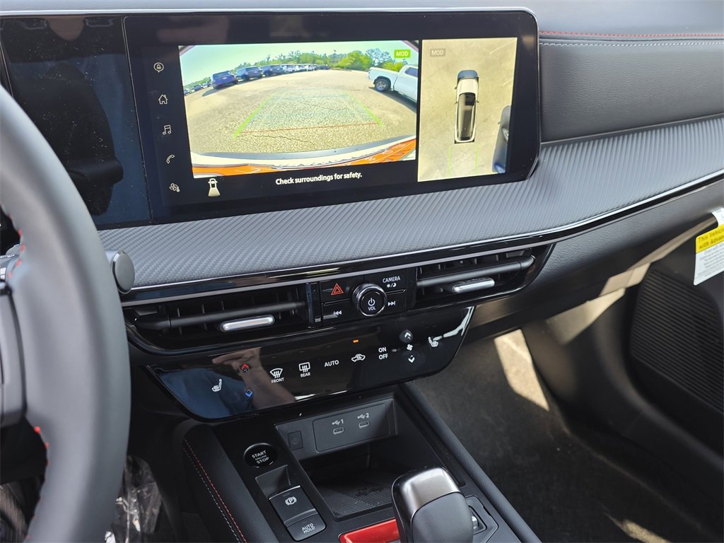 New 2025 Nissan Kicks SR w/ SR Premium Package image 9