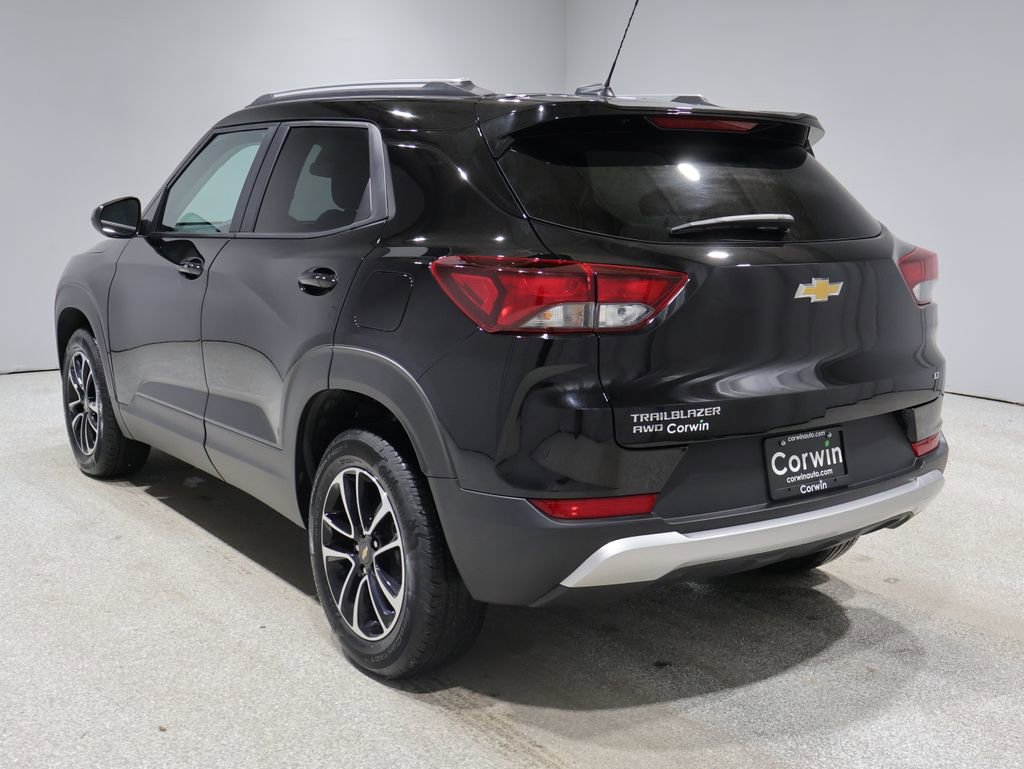 Used 2025 Chevrolet TrailBlazer LT image 5