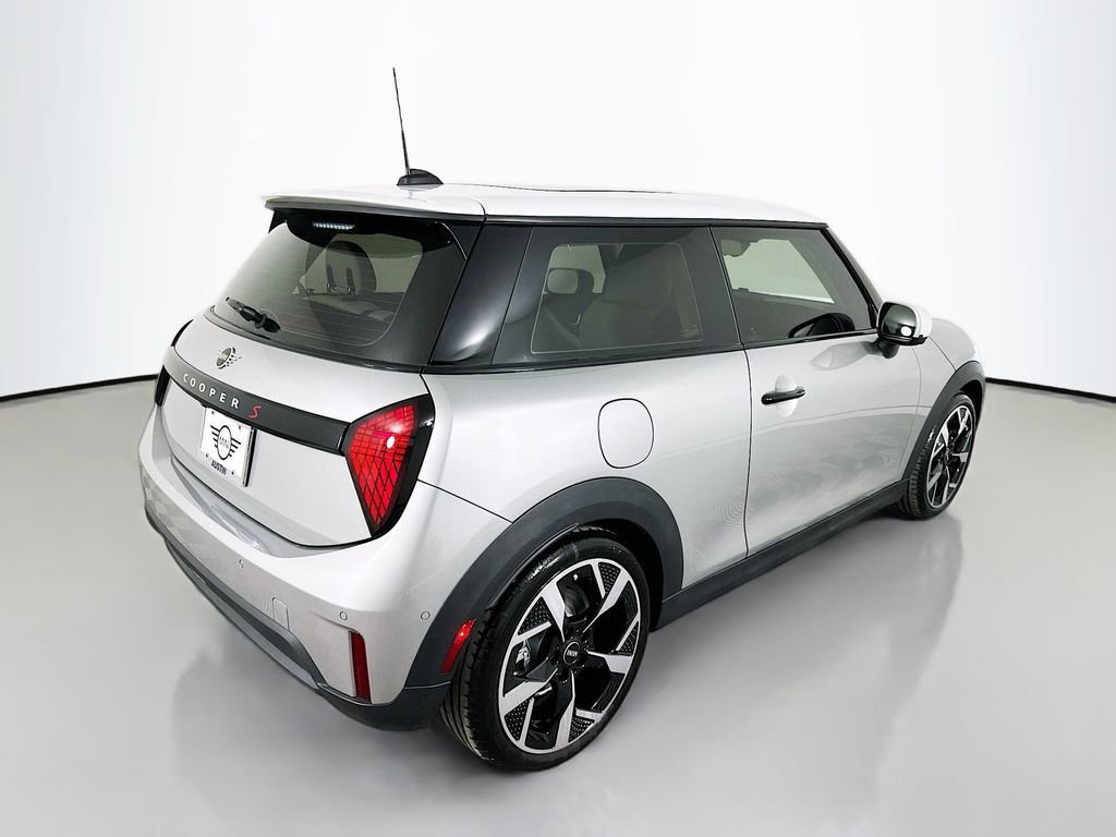 Certified 2025 MINI Cooper S image 5