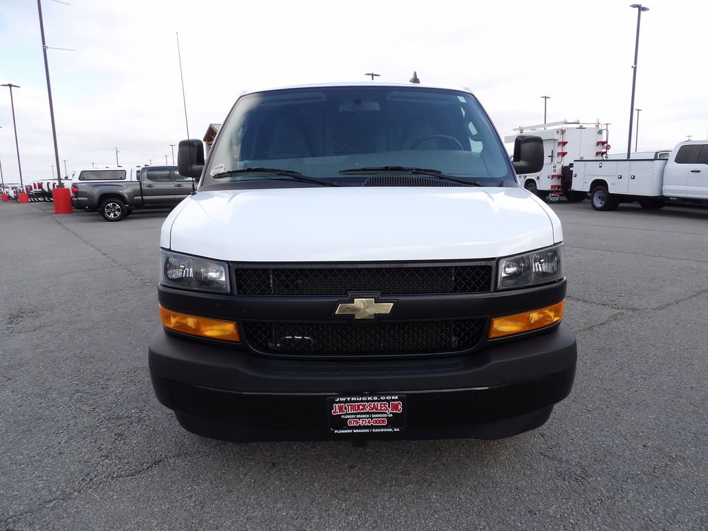 Used 2022 Chevrolet Express 2500 Extended w/ Driver Convenience Package image 12