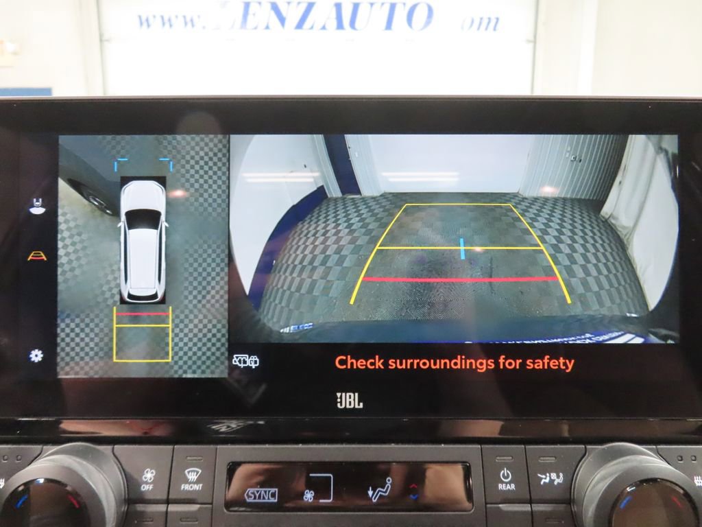 Used 2025 Toyota Grand Highlander AWD Hybrid image 20