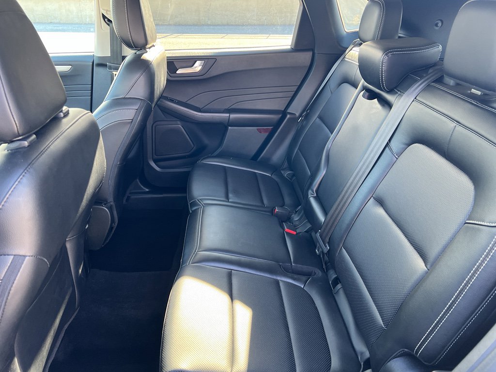 Used 2022 Ford Escape SEL image 18