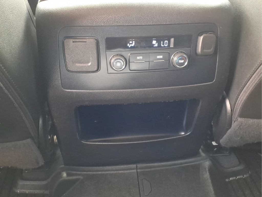 Used 2020 Chevrolet Tahoe LT AWD/4WD image 19