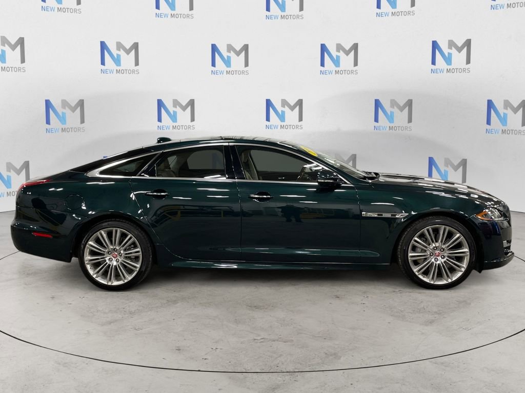 Used 2016 Jaguar XJ R-Sport AWD/4WD image 6