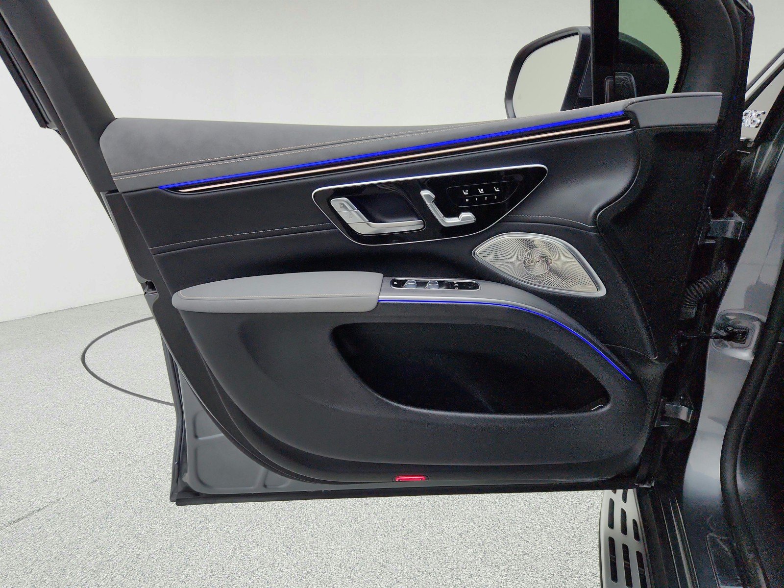 Certified 2024 Mercedes-Benz EQS 450+ SUV image 26