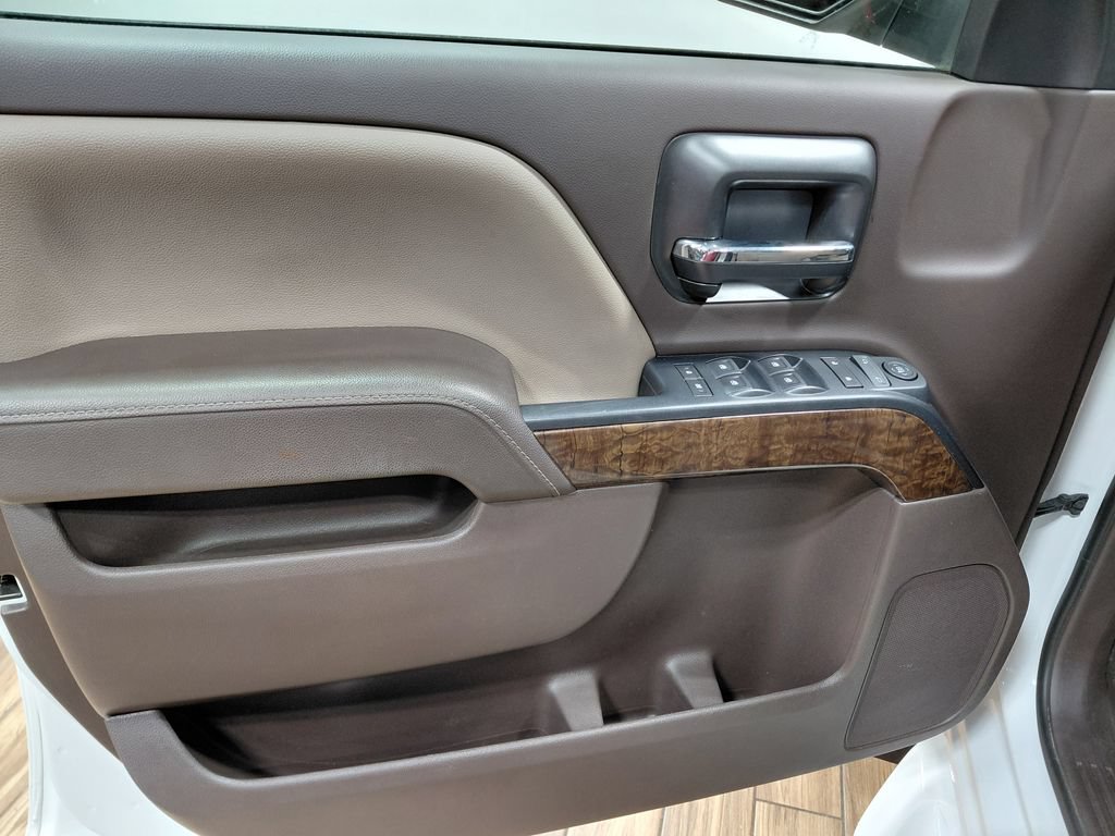 Used 2018 Chevrolet Silverado 1500 LT w/ All Star Edition AWD/4WD image 40