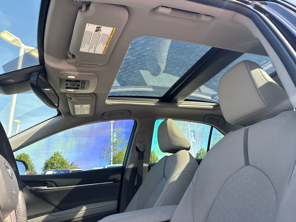 Used 2024 Toyota Camry XSE w/ Navigation Package image 16