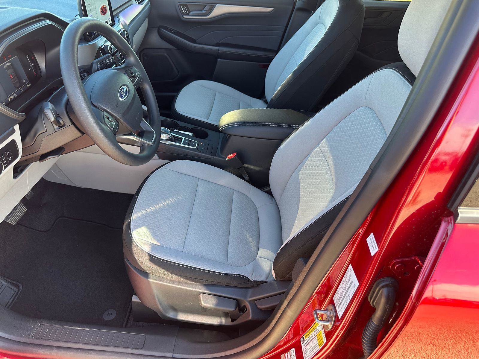 New 2026 Ford Escape Active image 9