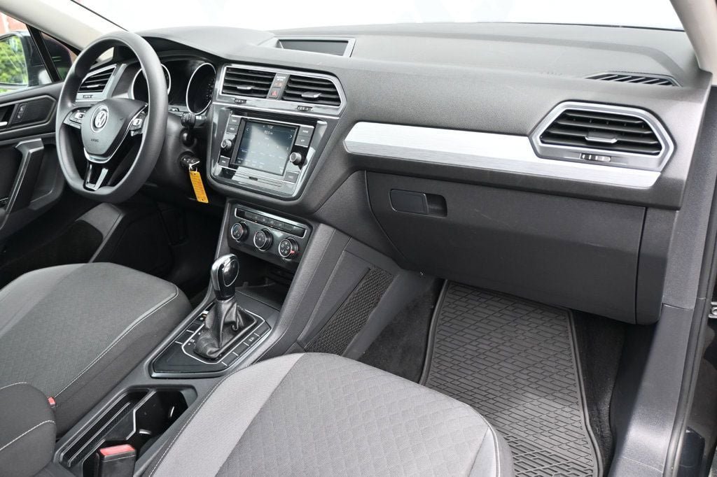 Used 2021 Volkswagen Tiguan S FWD image 8