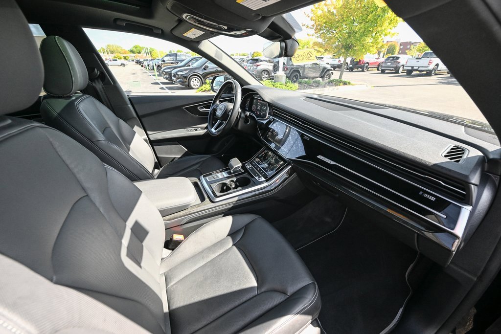 Used 2022 Audi Q8 Premium Plus image 24