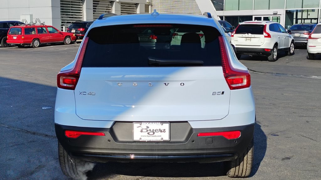 New 2026 Volvo XC40 B5 Plus w/ Climate Package AWD/4WD image 29