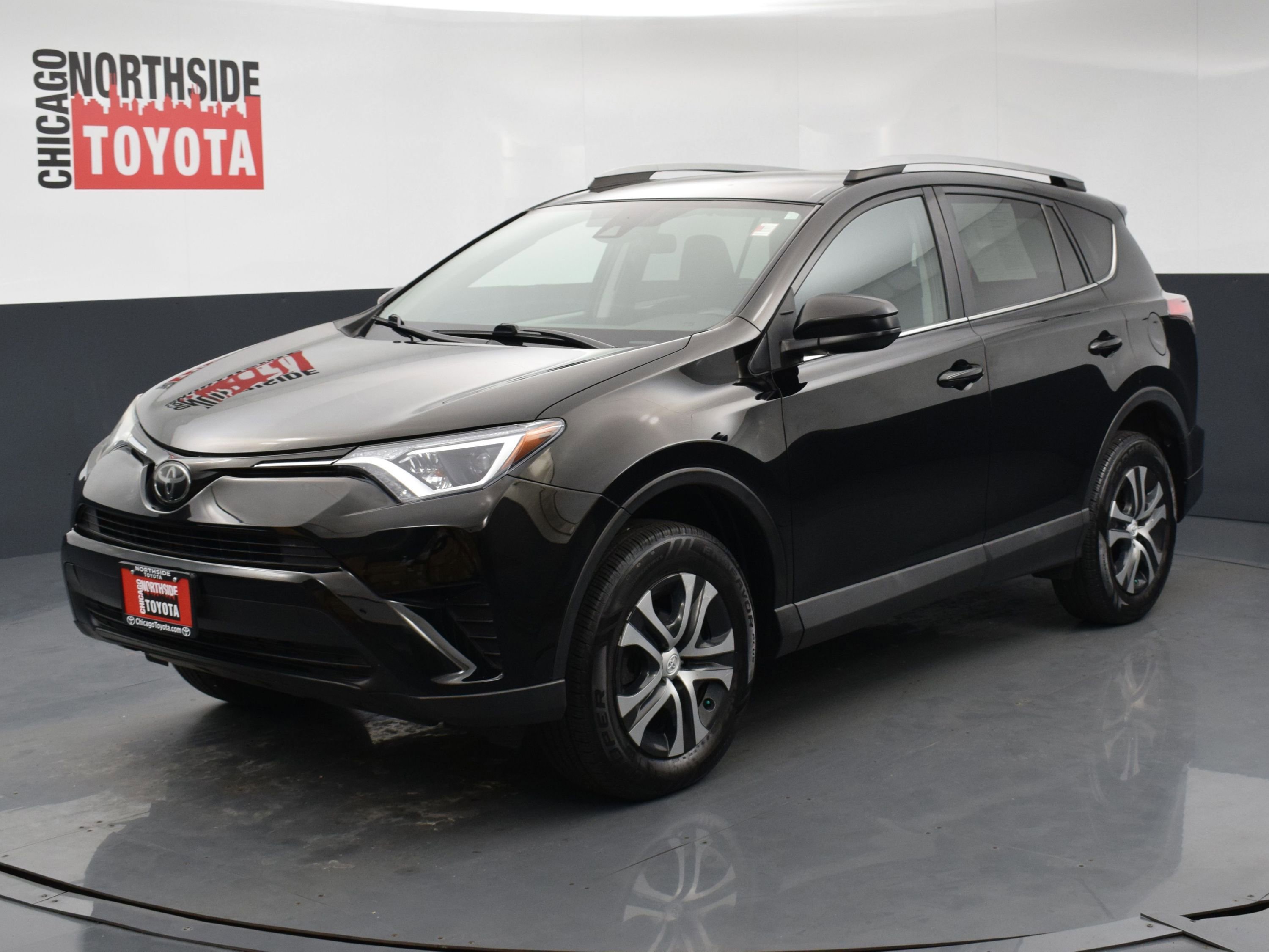 Used 2018 Toyota RAV4 LE w/ All Weather Liner Package FWD image 8