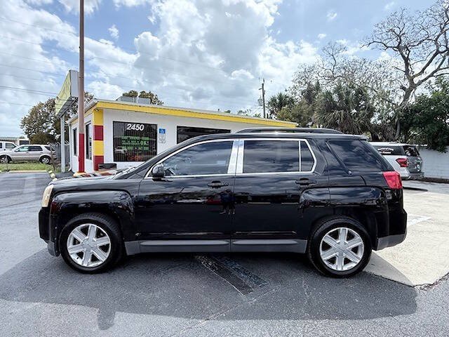 Used 2010 GMC Terrain SLT FWD image 4