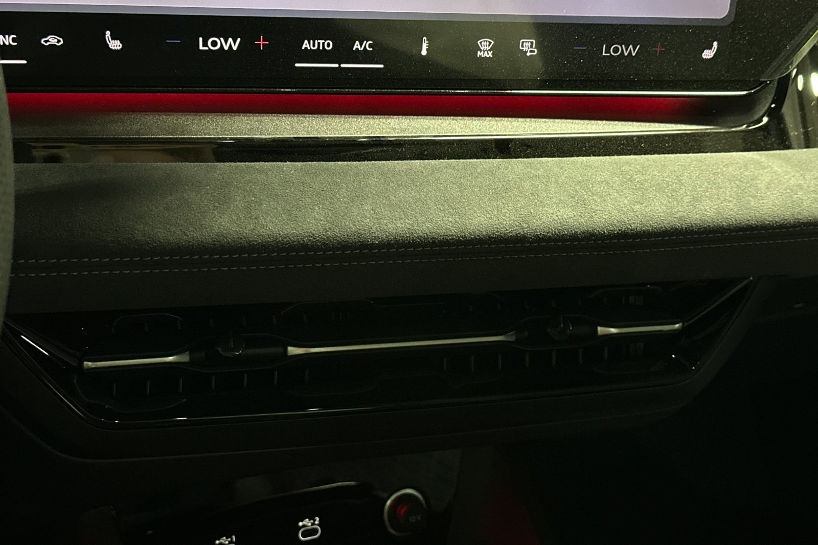 New 2027 Audi SQ6 e-tron Premium Plus AWD/4WD image 20