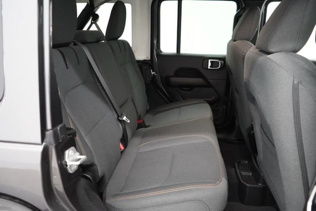 Used 2025 Jeep Wrangler Unlimited Sahara image 56