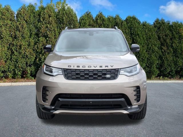 Used 2025 Land Rover Discovery Dynamic SE image 2