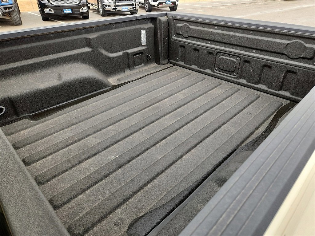 Used 2022 Jeep Gladiator Sport image 9