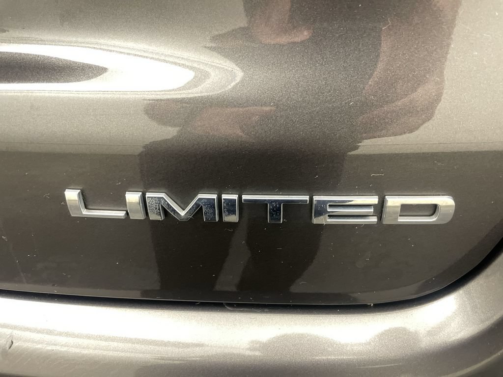 Used 2023 Jeep Compass Limited w/ Elite Group AWD/4WD image 24