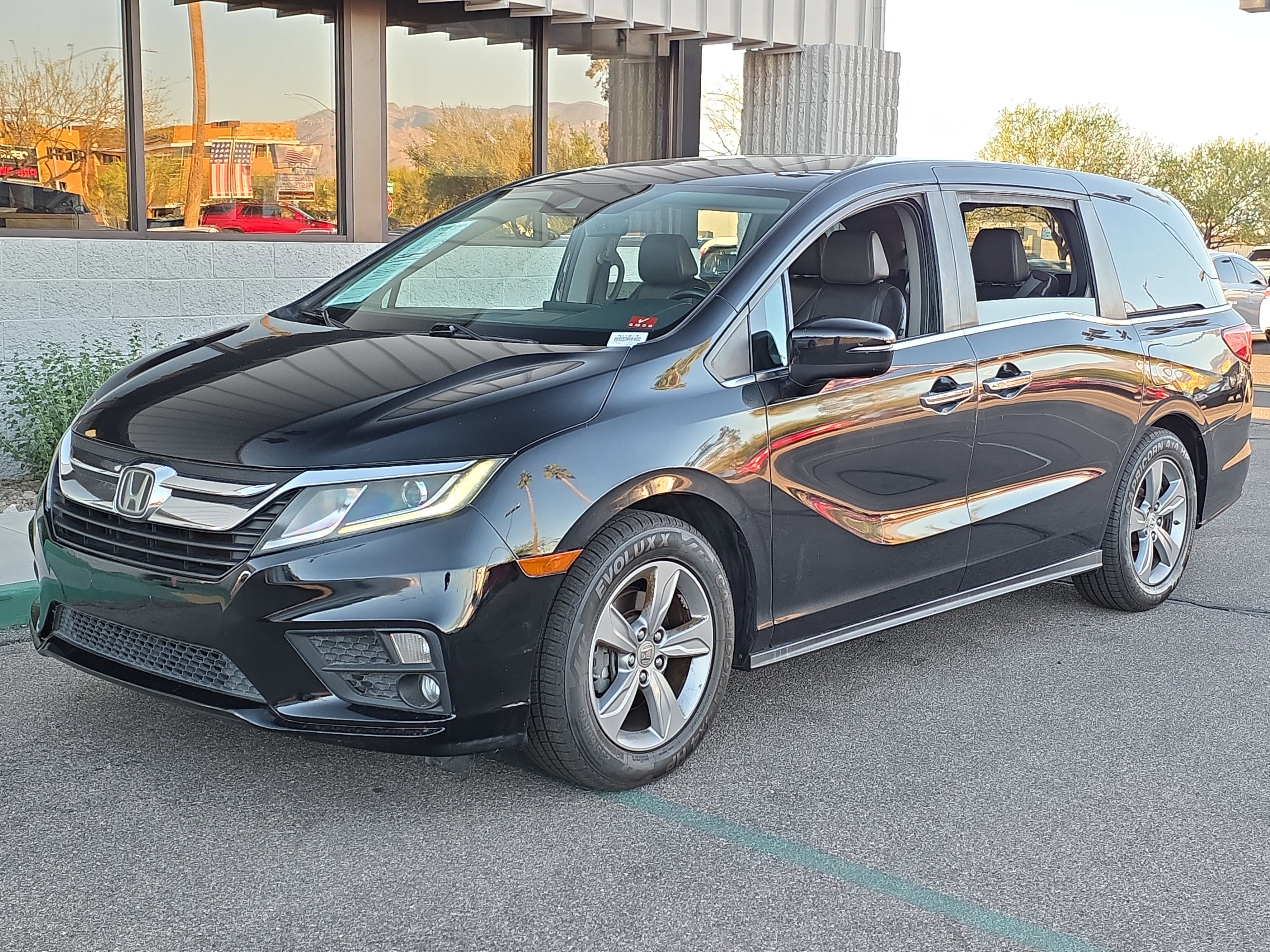 Used 2018 Honda Odyssey EX-L image 3