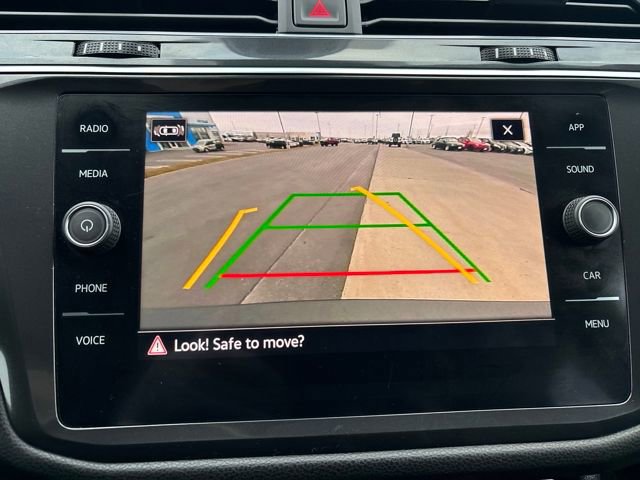 Used 2022 Volkswagen Tiguan SE image 20