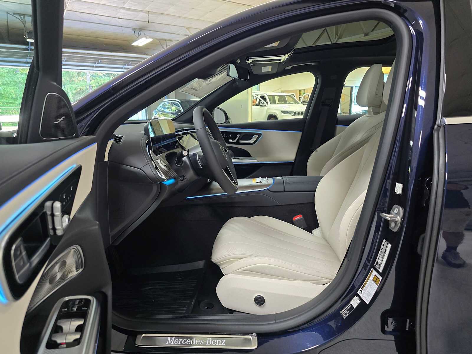 New 2027 Mercedes-Benz E 350 4MATIC Sedan image 20