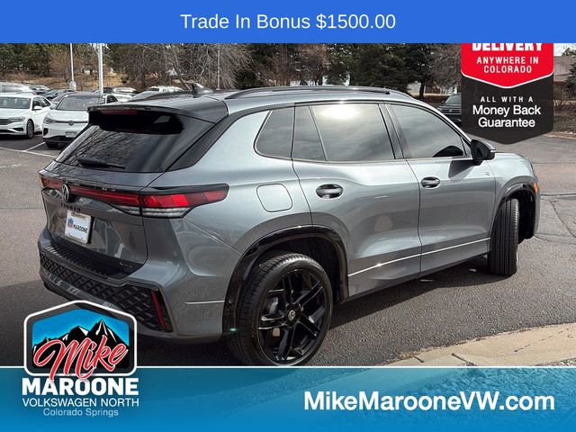 Used 2025 Volkswagen Tiguan SE R-Line image 6