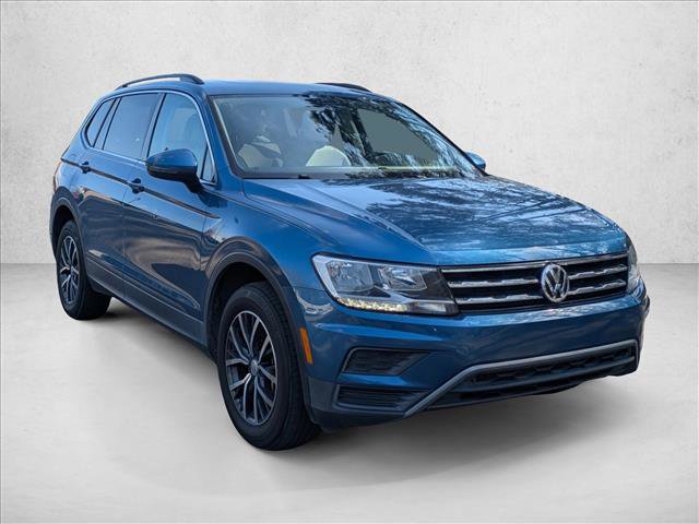 Used 2019 Volkswagen Tiguan SE w/ Panoramic Sunroof Package image 8