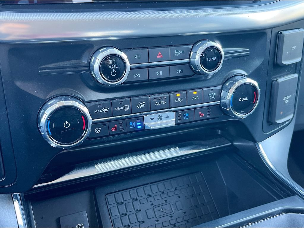 Used 2025 Ford F150 Lariat w/ Equipment Group 502A High AWD/4WD image 16