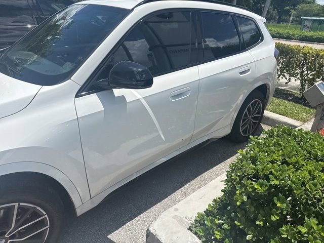 Used 2023 BMW X1 xDrive28i w/ M Sport Package AWD/4WD image 6