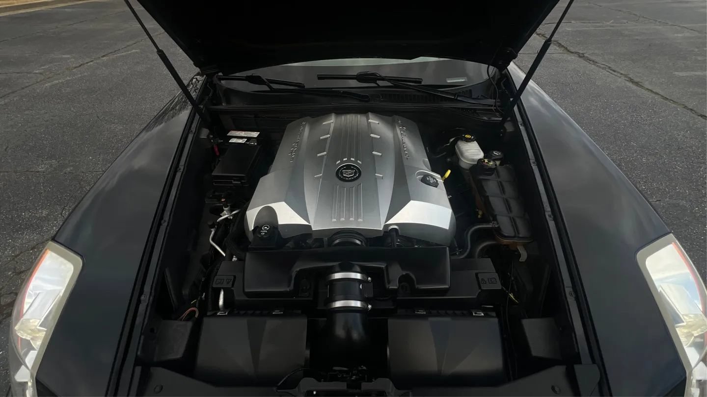 Used 2005 Cadillac XLR RWD image 9