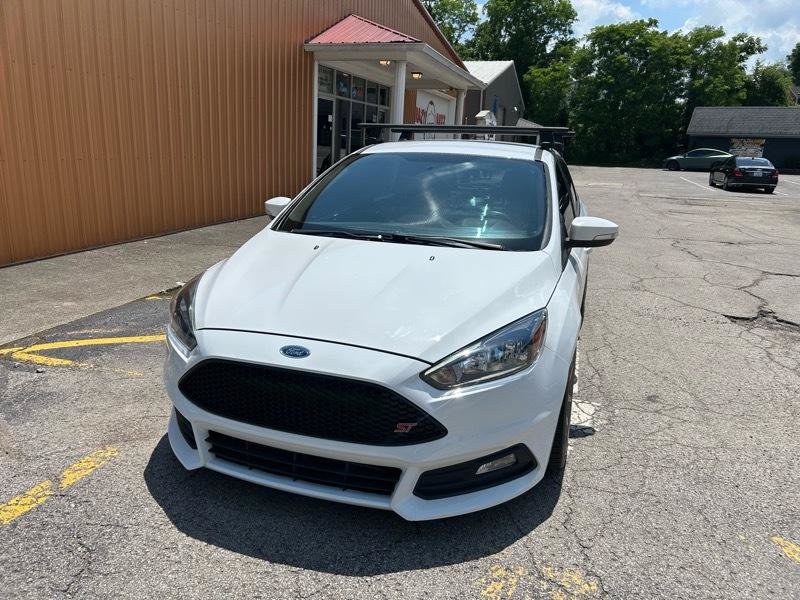 Used 2017 Ford Focus ST FWD image 2