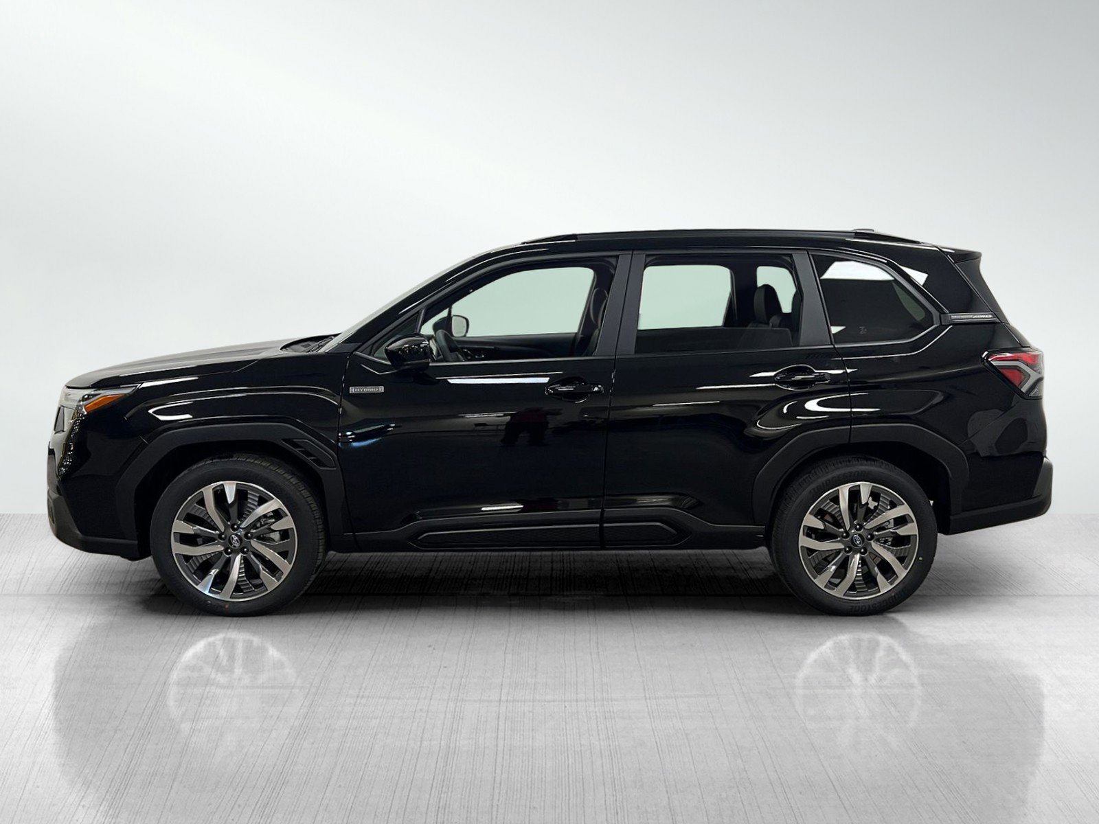New 2025 Subaru Forester Touring image 3