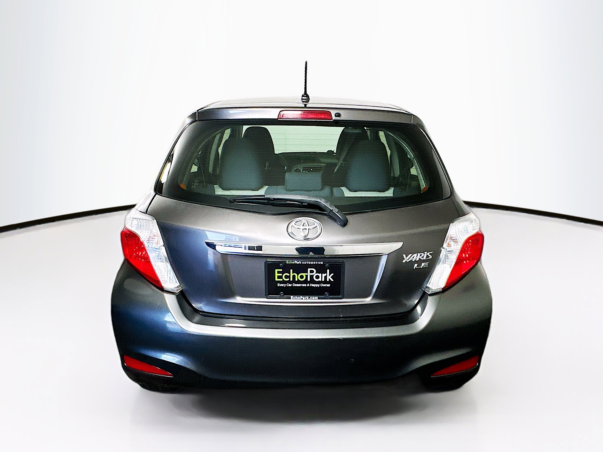 Used 2013 Toyota Yaris LE image 7