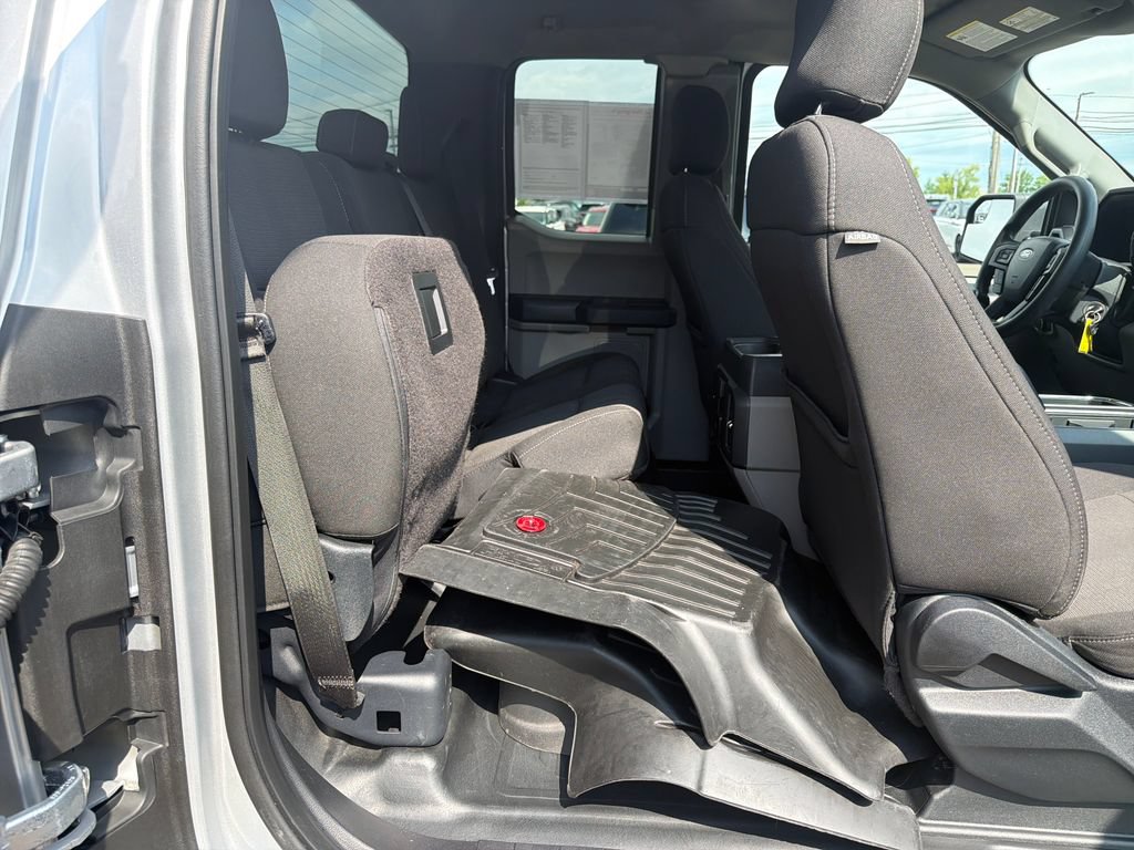 Used 2017 Ford F150 XL w/ Equipment Group 101A Mid AWD/4WD image 17