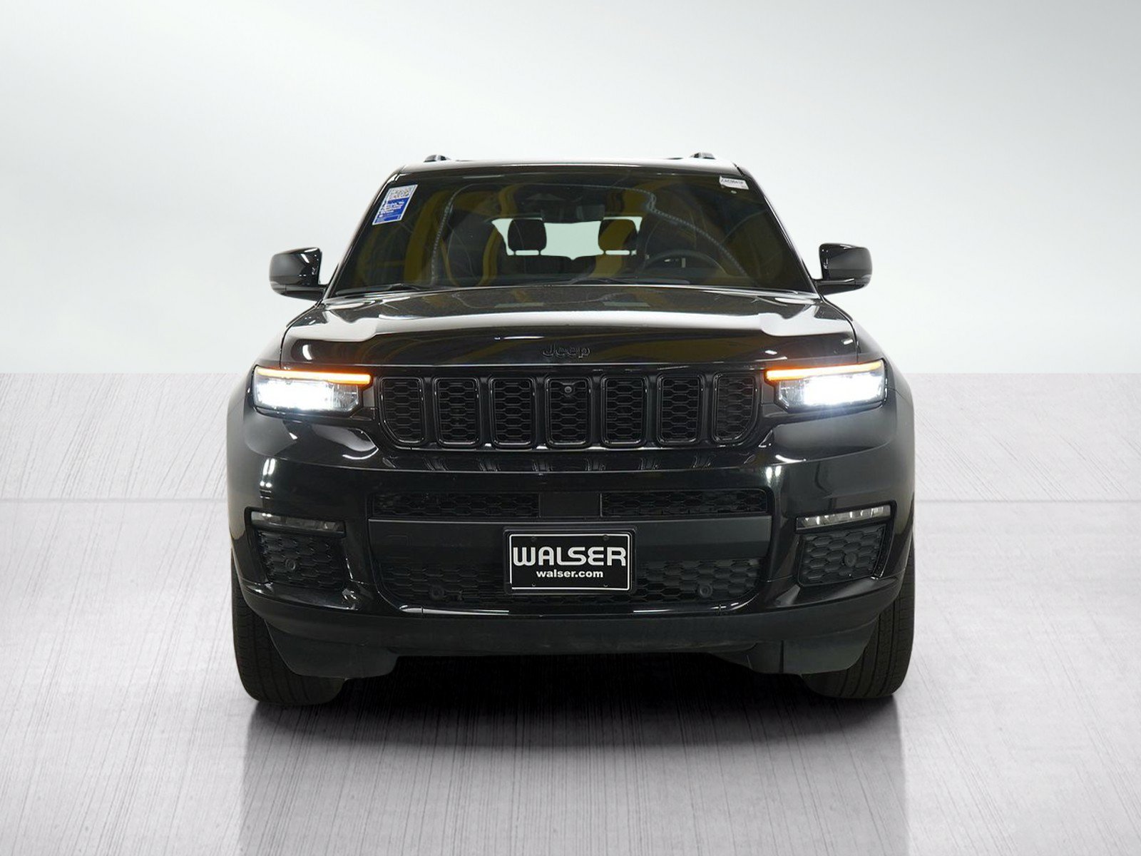 Used 2024 Jeep Grand Cherokee L Limited w/ Luxury Tech Group II AWD/4WD image 8