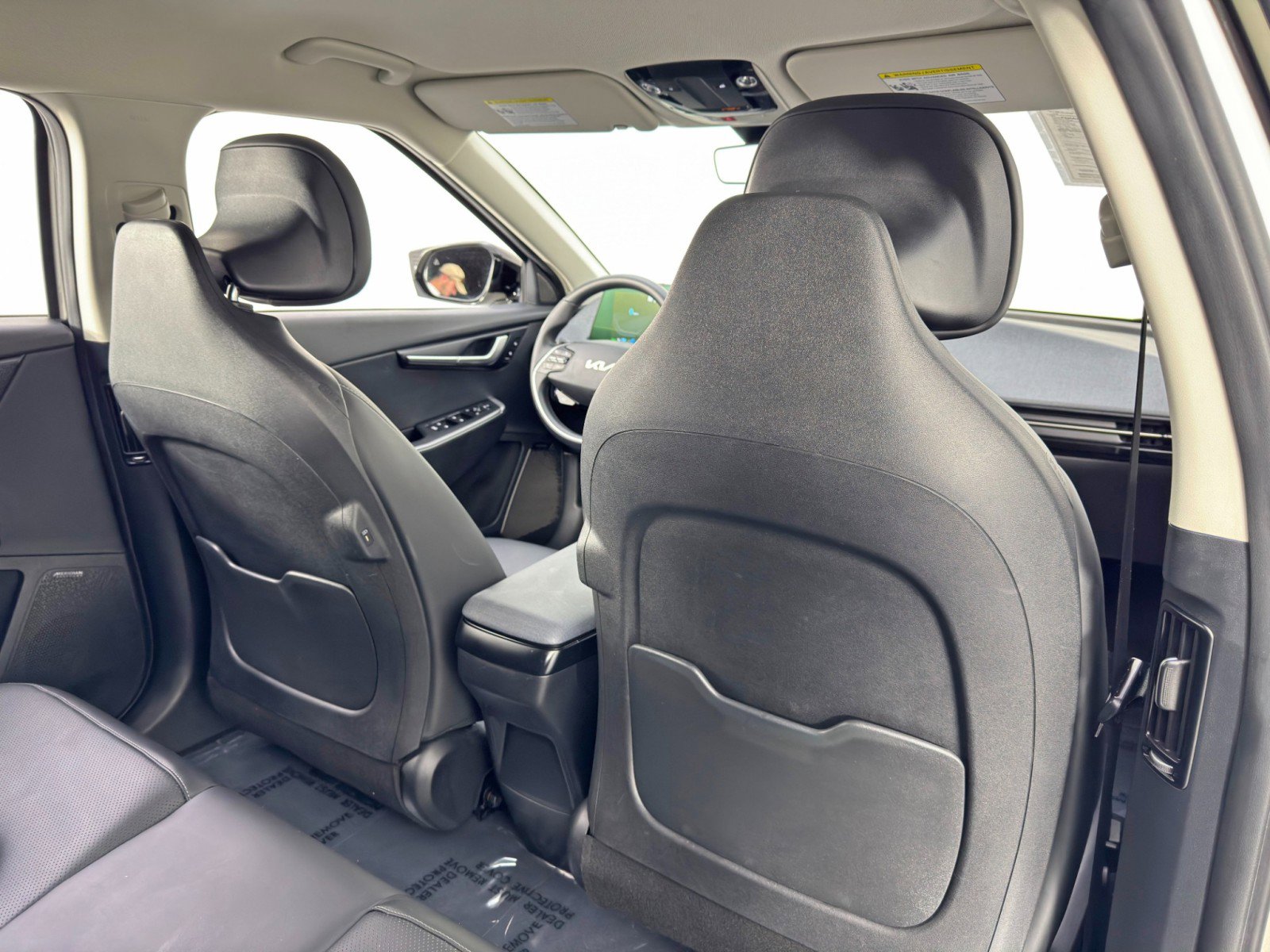 Used 2023 Kia EV6 Wind image 36