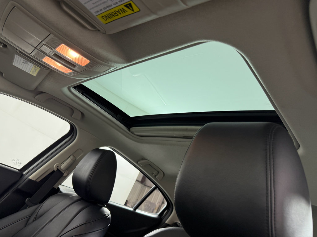 Used 2017 MAZDA MAZDA3 Touring image 23