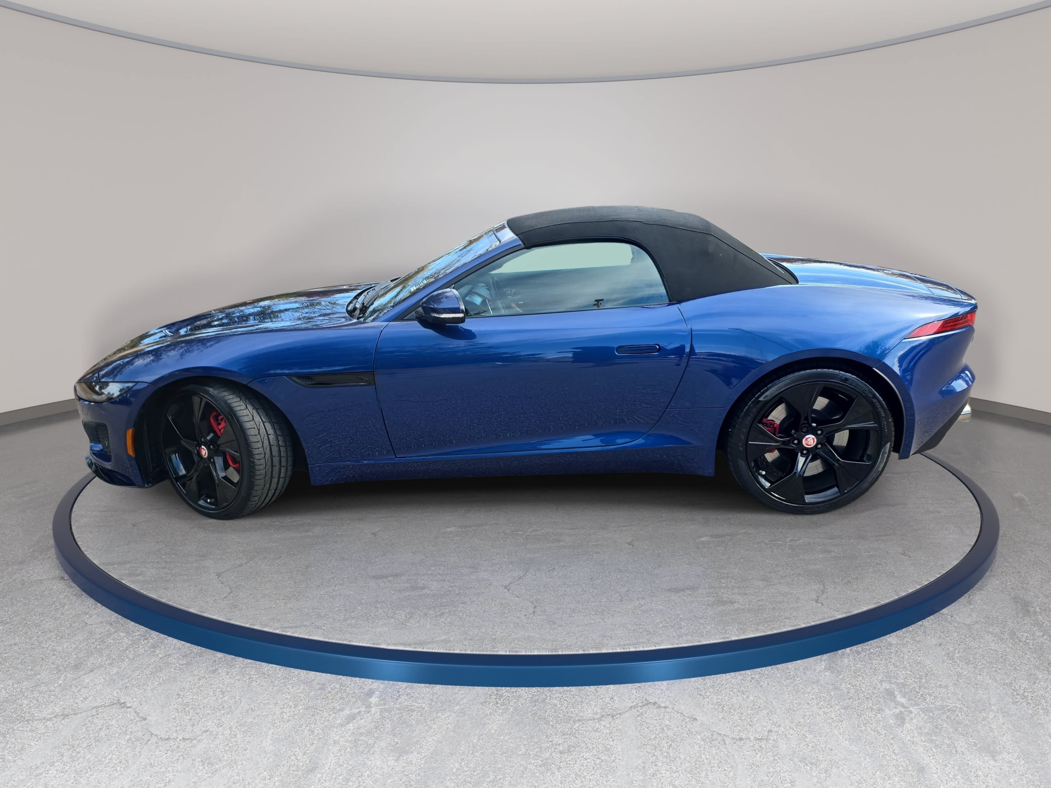 Certified 2023 Jaguar F-TYPE Convertible RWD image 8
