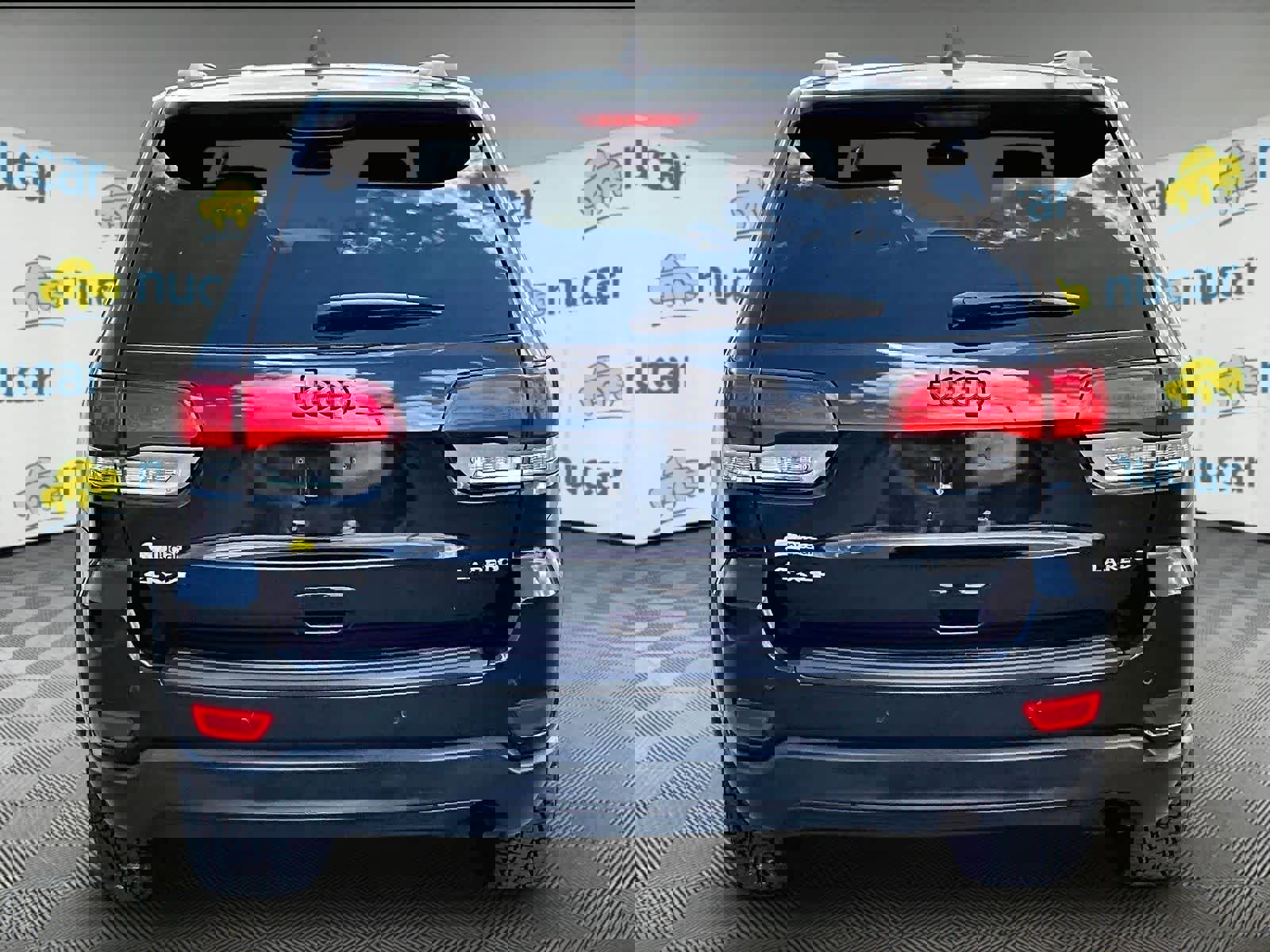 Used 2020 Jeep Grand Cherokee Laredo image 5