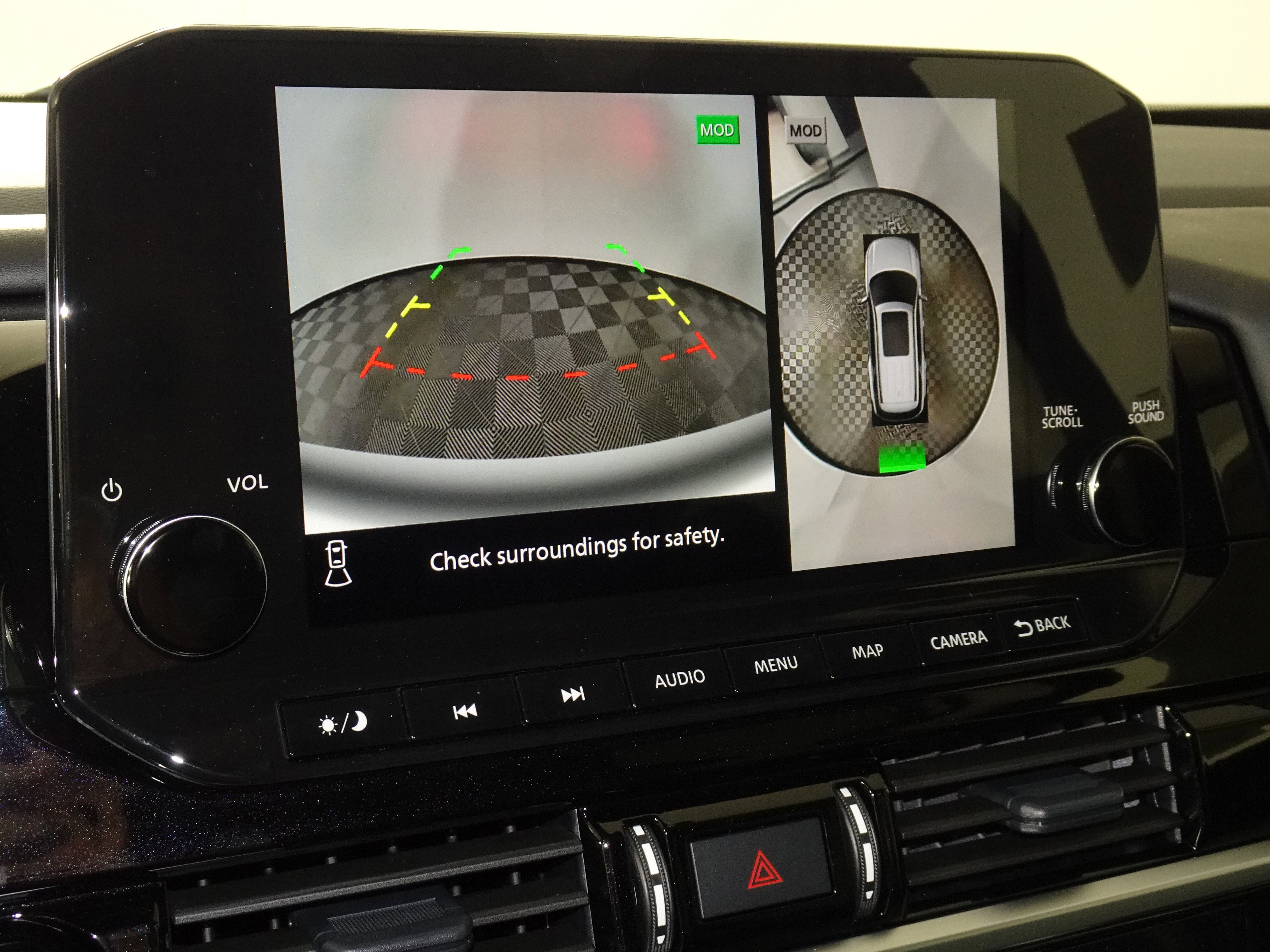 New 2025 Nissan Pathfinder SL w/ Cargo Package image 31