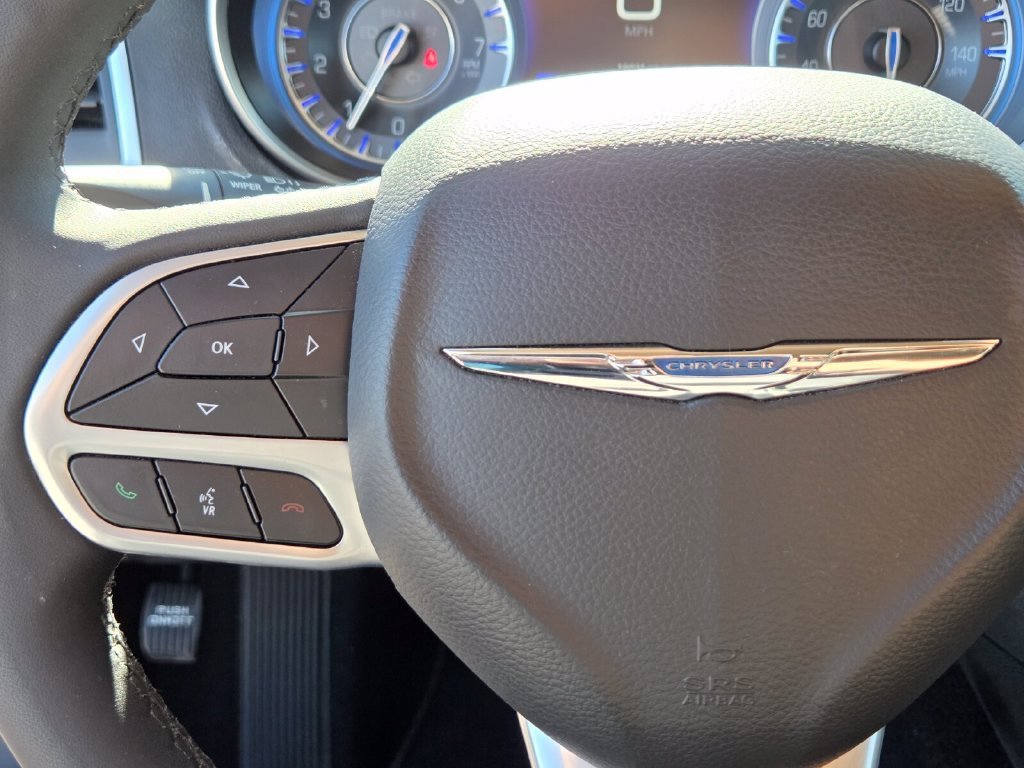 Used 2022 Chrysler 300 Touring L w/ Popular Equipment Group RWD image 27