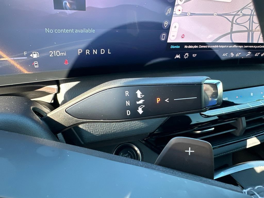 Used 2025 Buick Enclave Sport Touring image 31