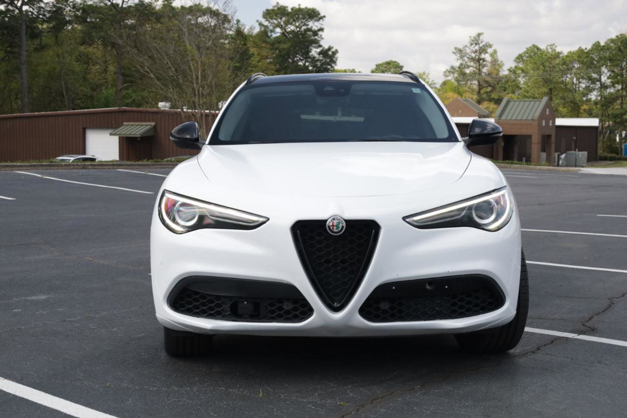 Used 2021 Alfa Romeo Stelvio Ti w/ Nero Edizione AWD/4WD image 8