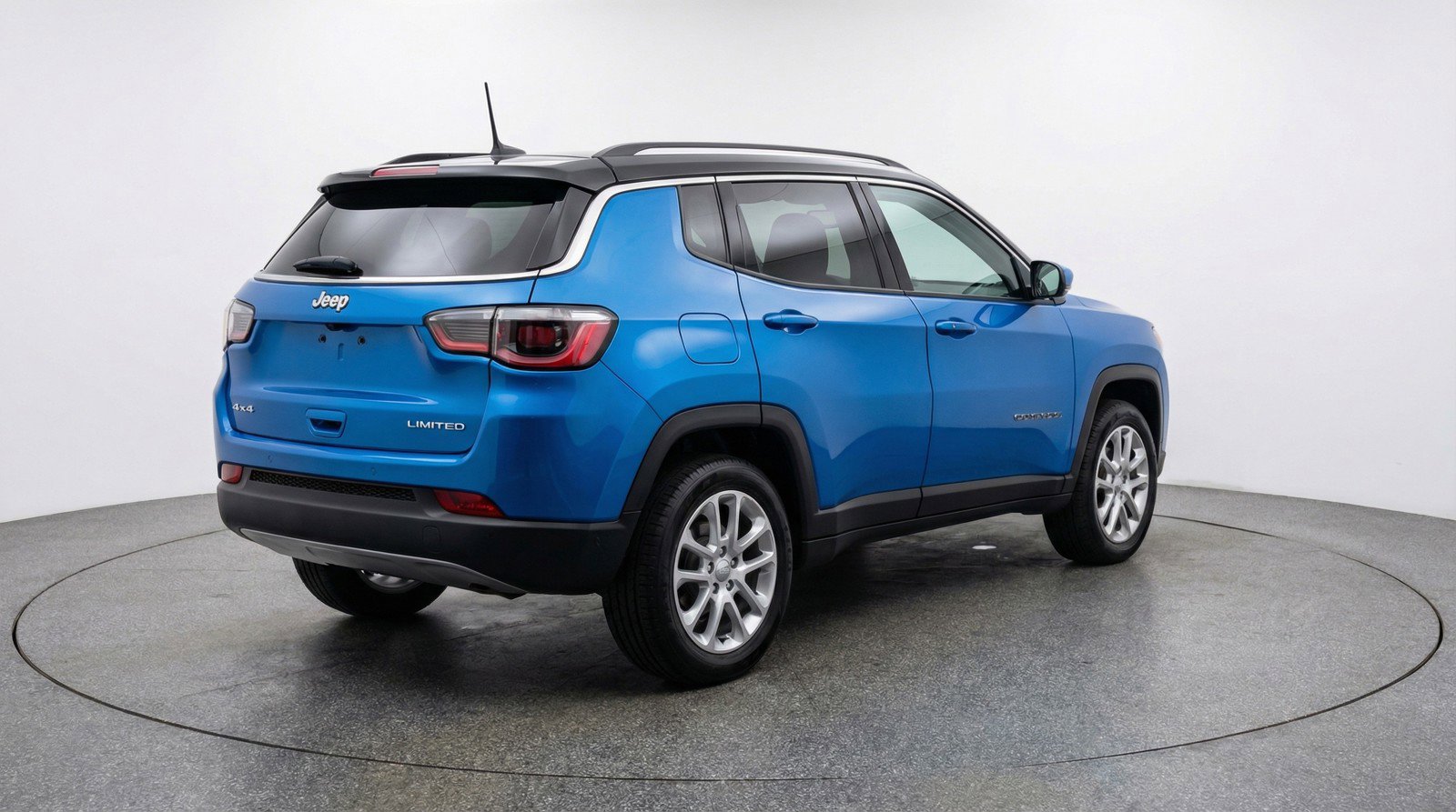 Used 2025 Jeep Compass Limited image 9