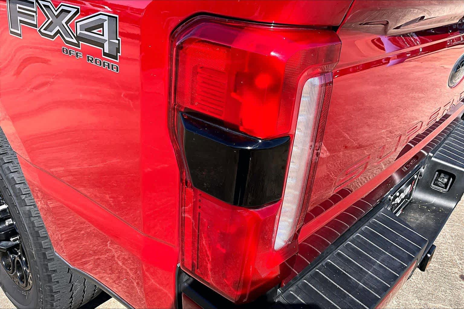 Used 2024 Ford F250 Lariat w/ Lariat Ultimate Package AWD/4WD image 29