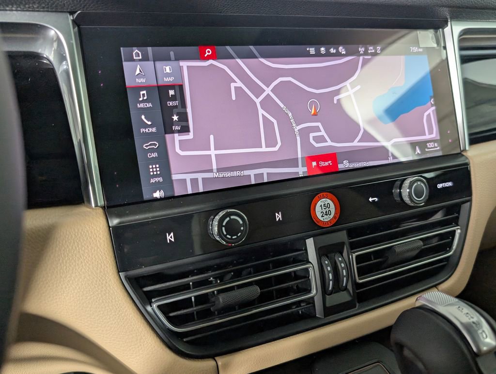 New 2026 Porsche Macan image 33