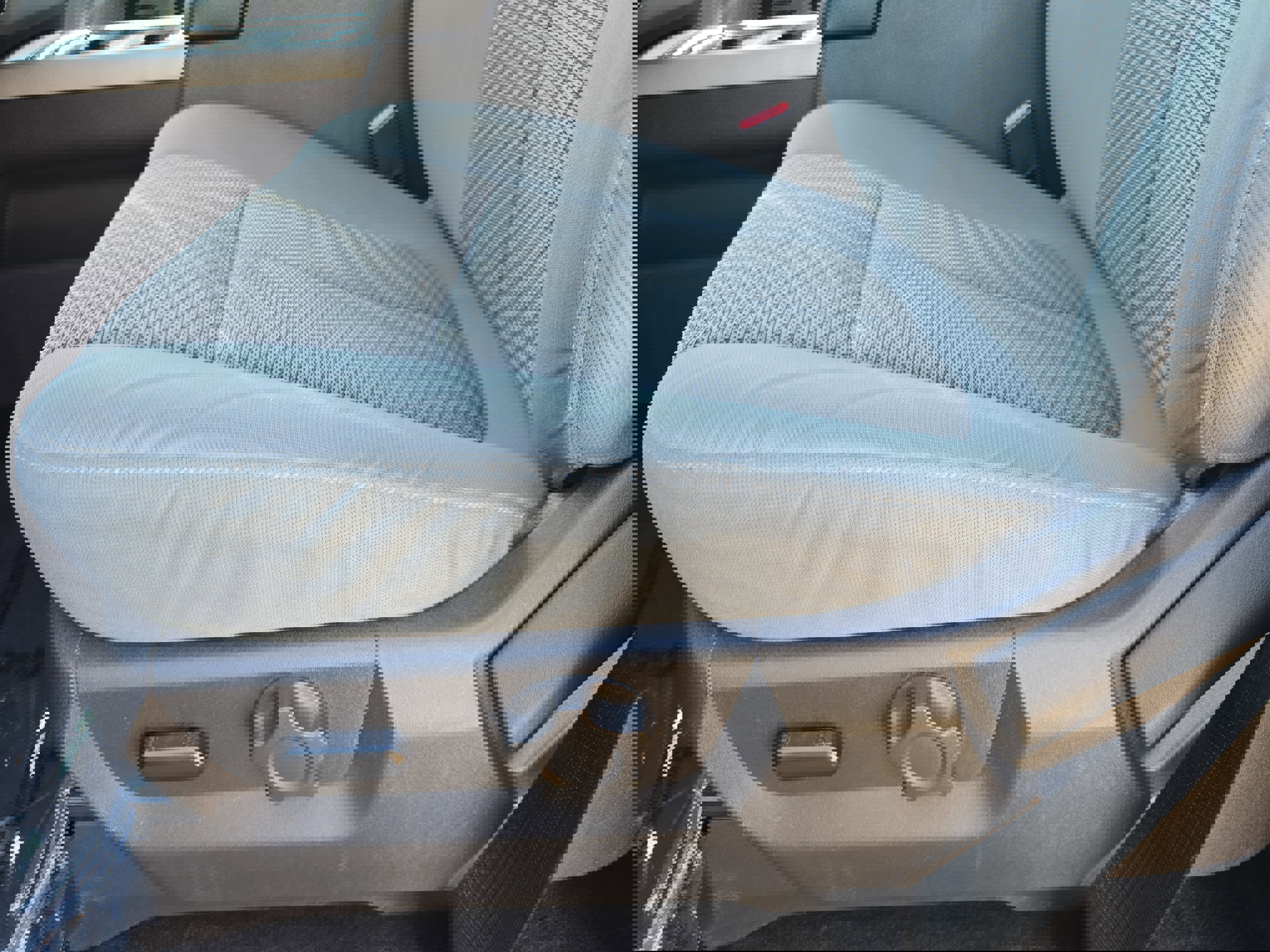 Used 2016 Ford F250 XLT w/ XLT Premium Package image 31