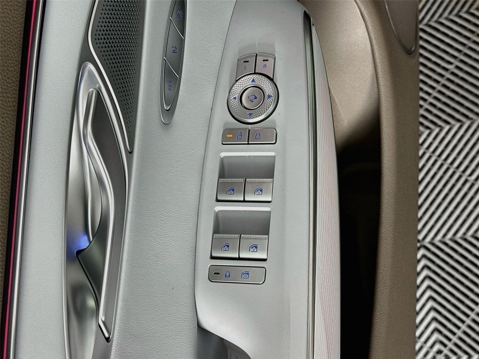 New 2027 Genesis GV70 2.5T Advanced AWD/4WD image 20