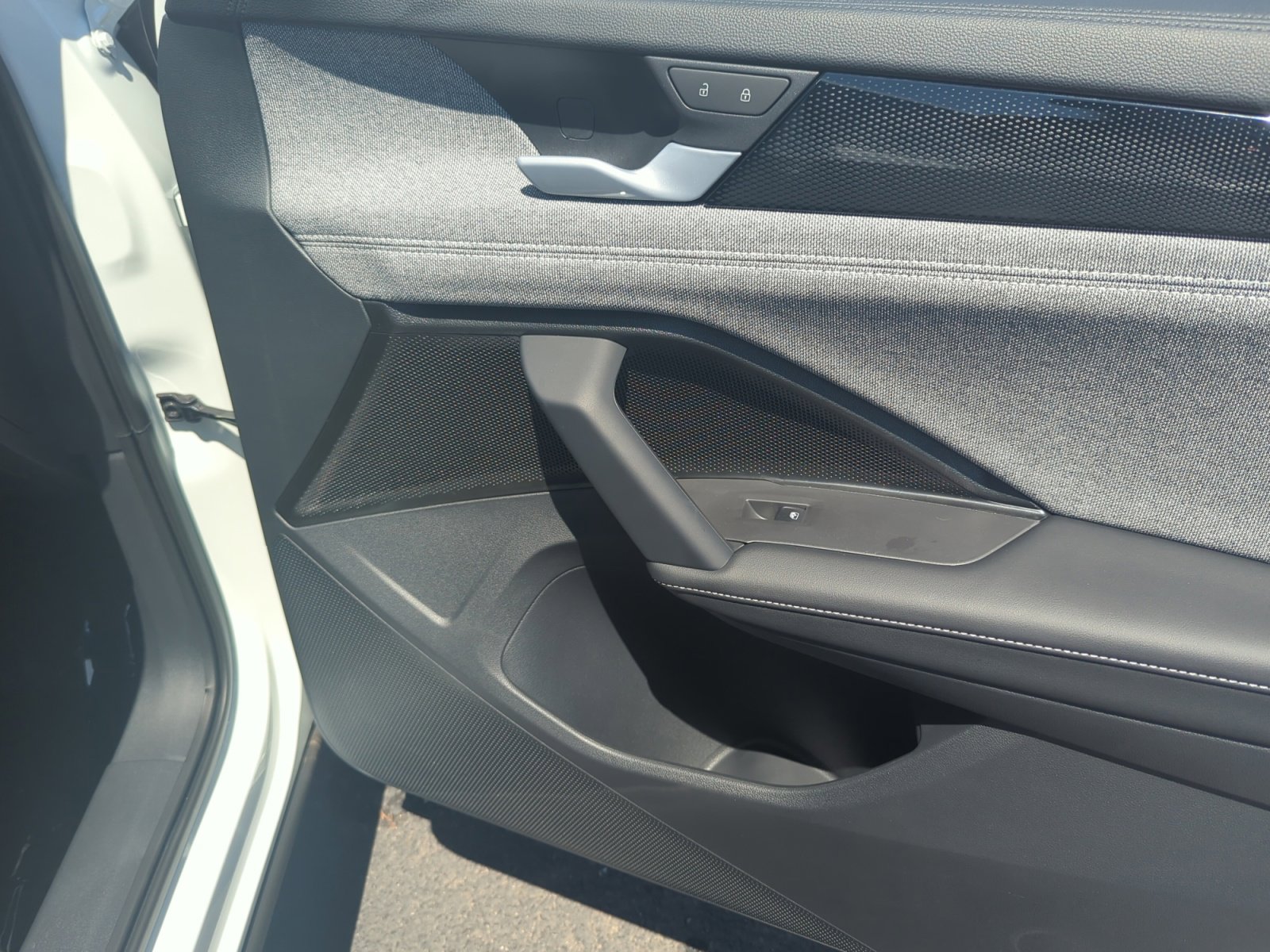 New 2025 Volkswagen Tiguan S image 16